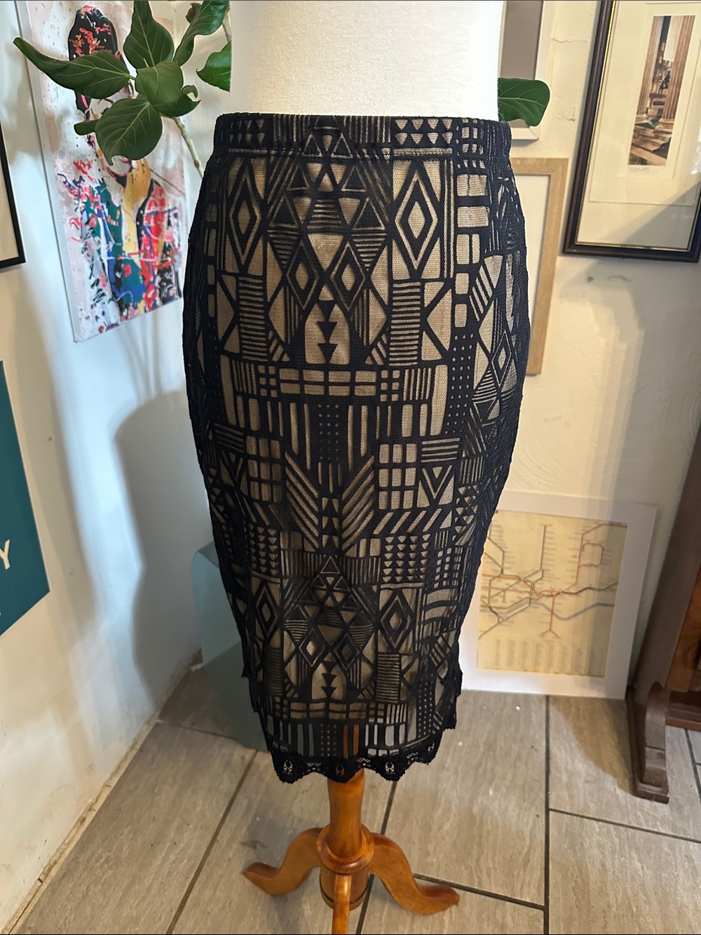 Chocolate Brand Black Geometric Lace Pencil Skirt Large